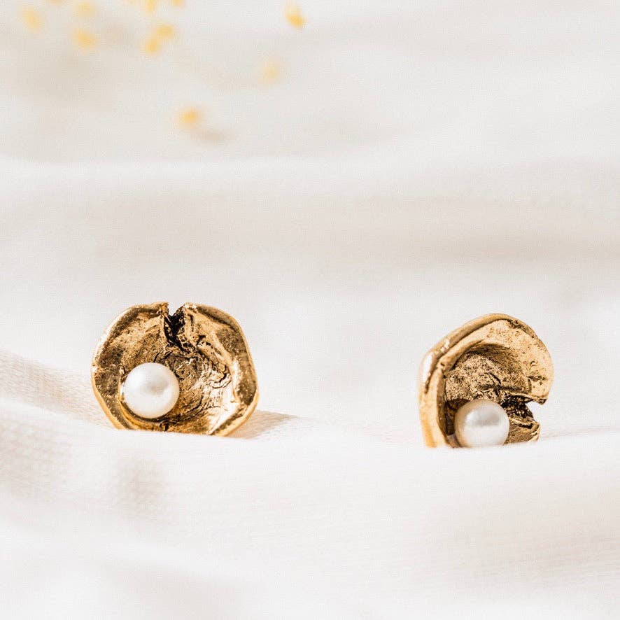 Oyster Stud Earrings